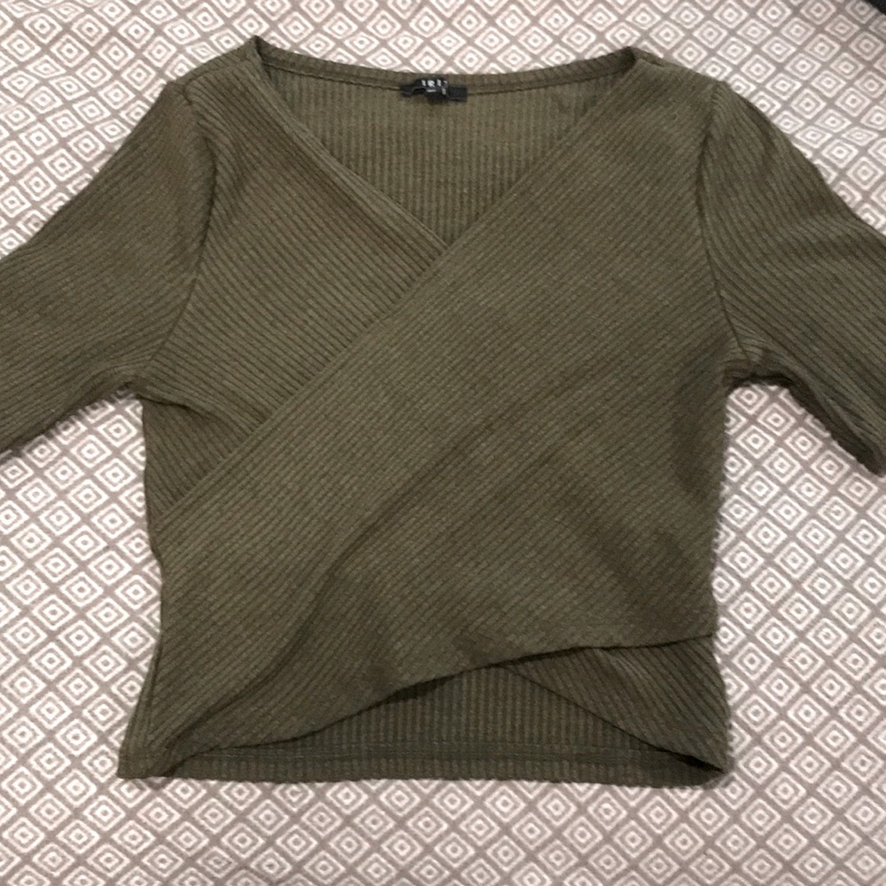 Iris ribbed sage green short sleeve